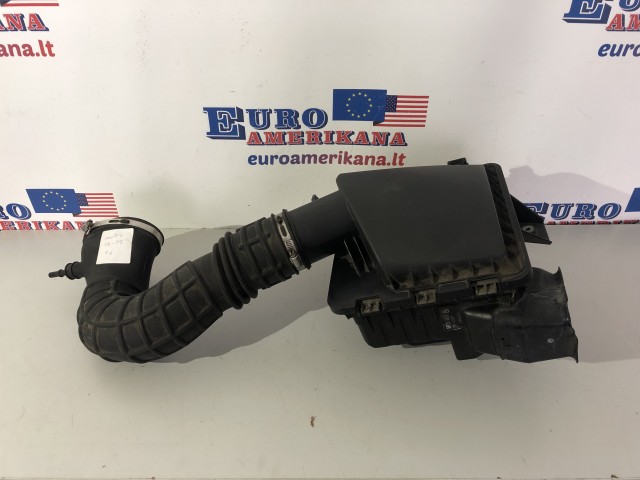 Air Cleaner Assembly (Manual, Takeoff)